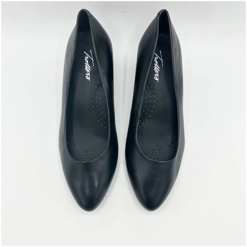 Trotters‎ Black Leather Pointed Toe Block Heel Pumps Women's Shoes 7.5W